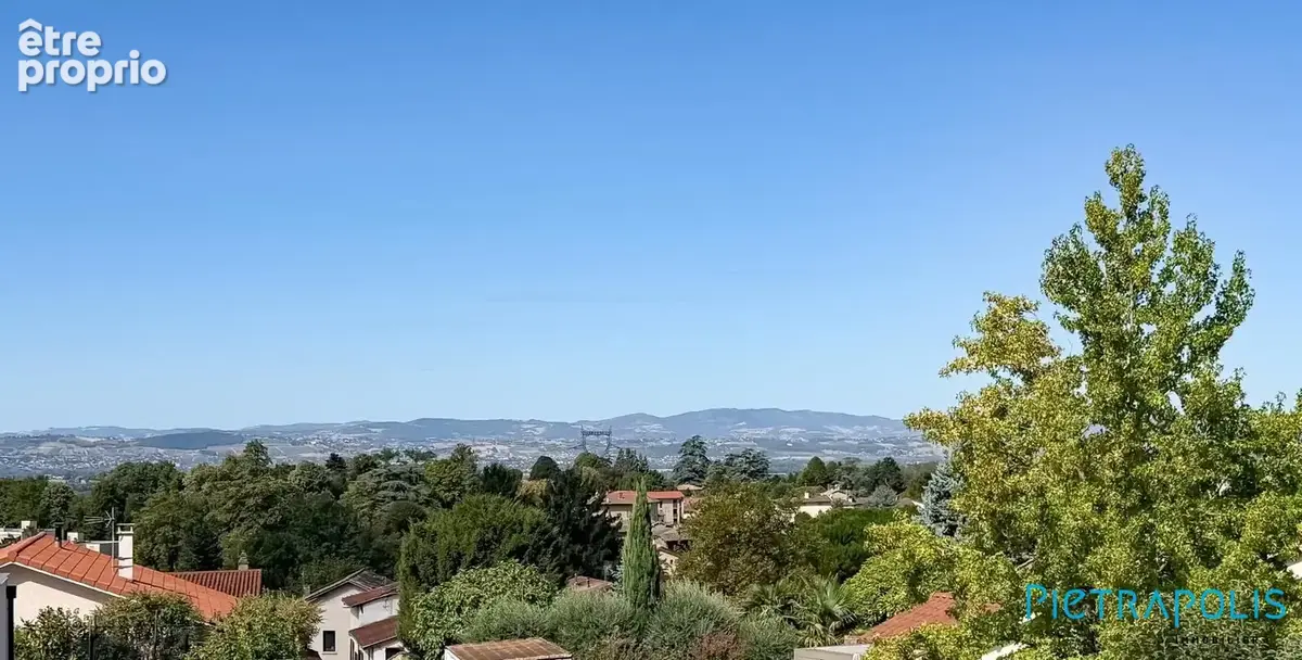 Maison 4 pièces 155 m² à vendre à Genay (69730) - photo 2