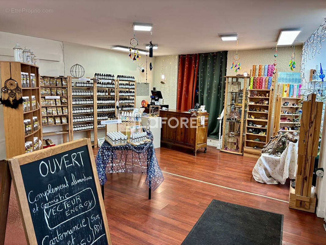 Commerce à LE PUY-EN-VELAY