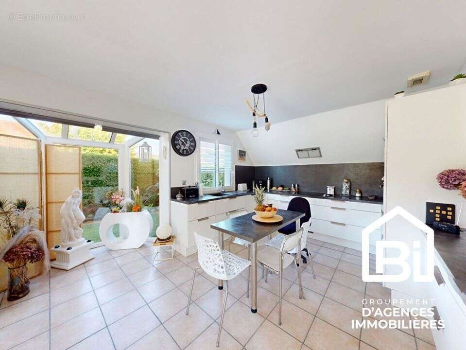 Maison à OUISTREHAM