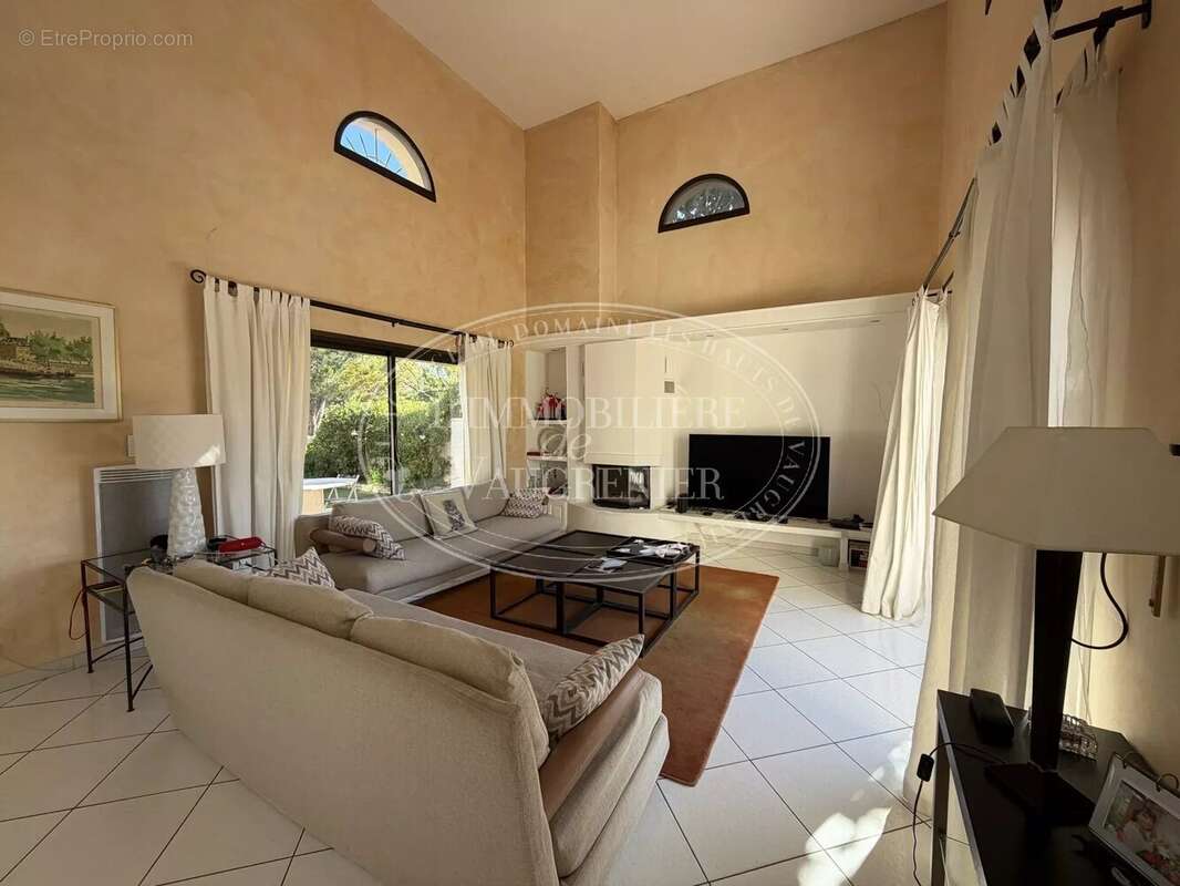 Maison à VILLENEUVE-LOUBET