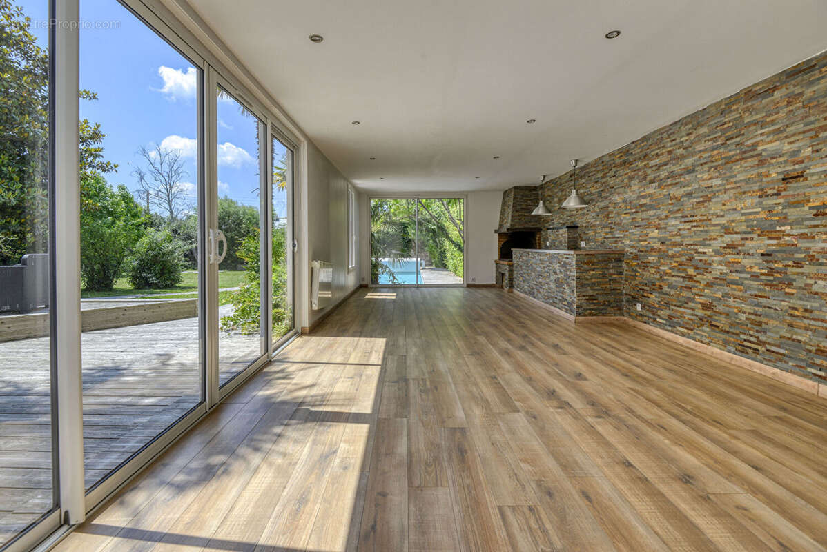 Maison à SAINT-JOACHIM