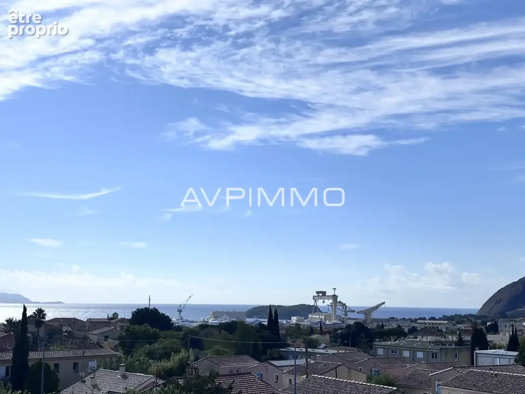 La Ciotat   Appartement T4/5 à vendre avec terrasse et vue mer - photo 2
