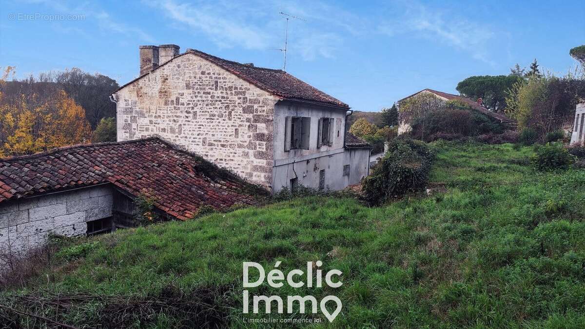 Maison à VOEUIL-ET-GIGET