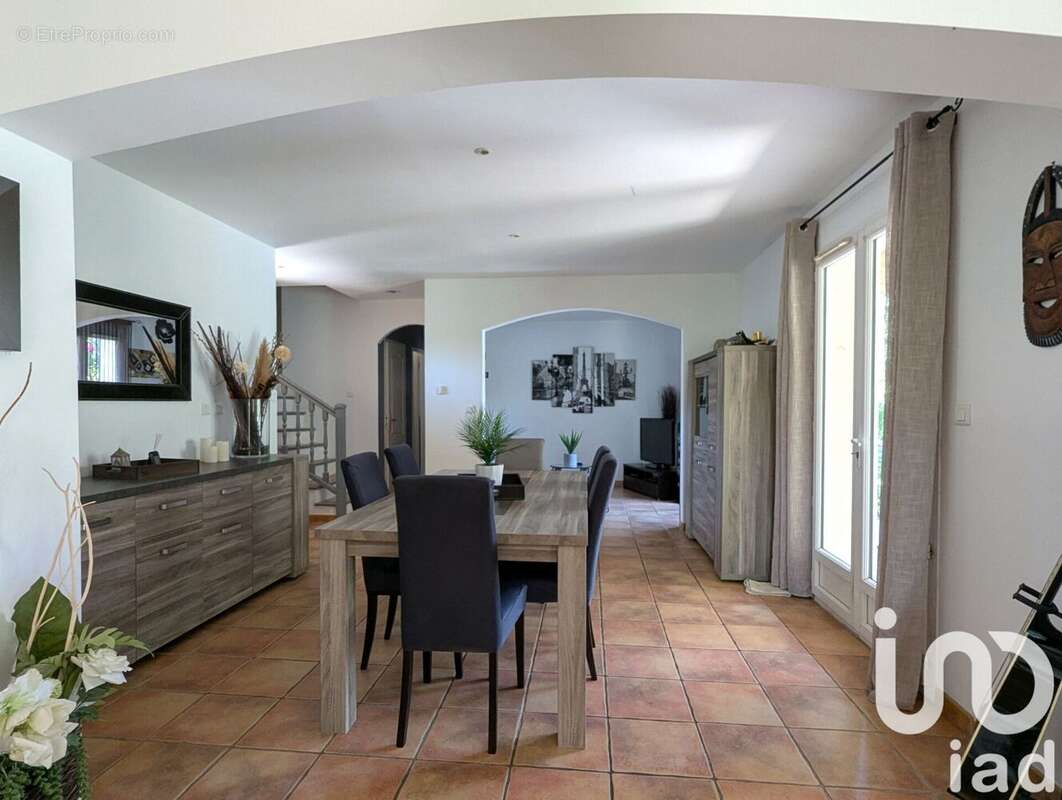 Photo 8 - Maison à ORAISON