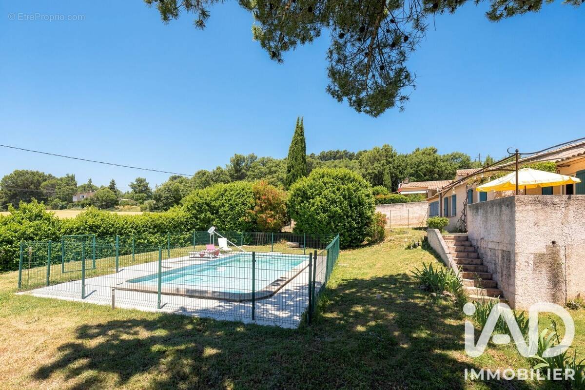 Photo 1 - Maison à VILLELAURE