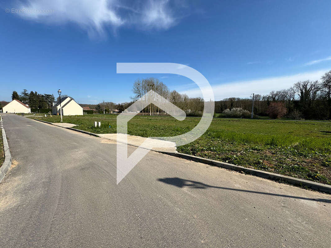 Terrain à SAINT-GEORGES-MOTEL