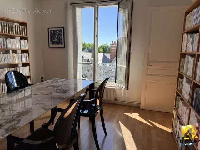 Appartement à COMPIEGNE