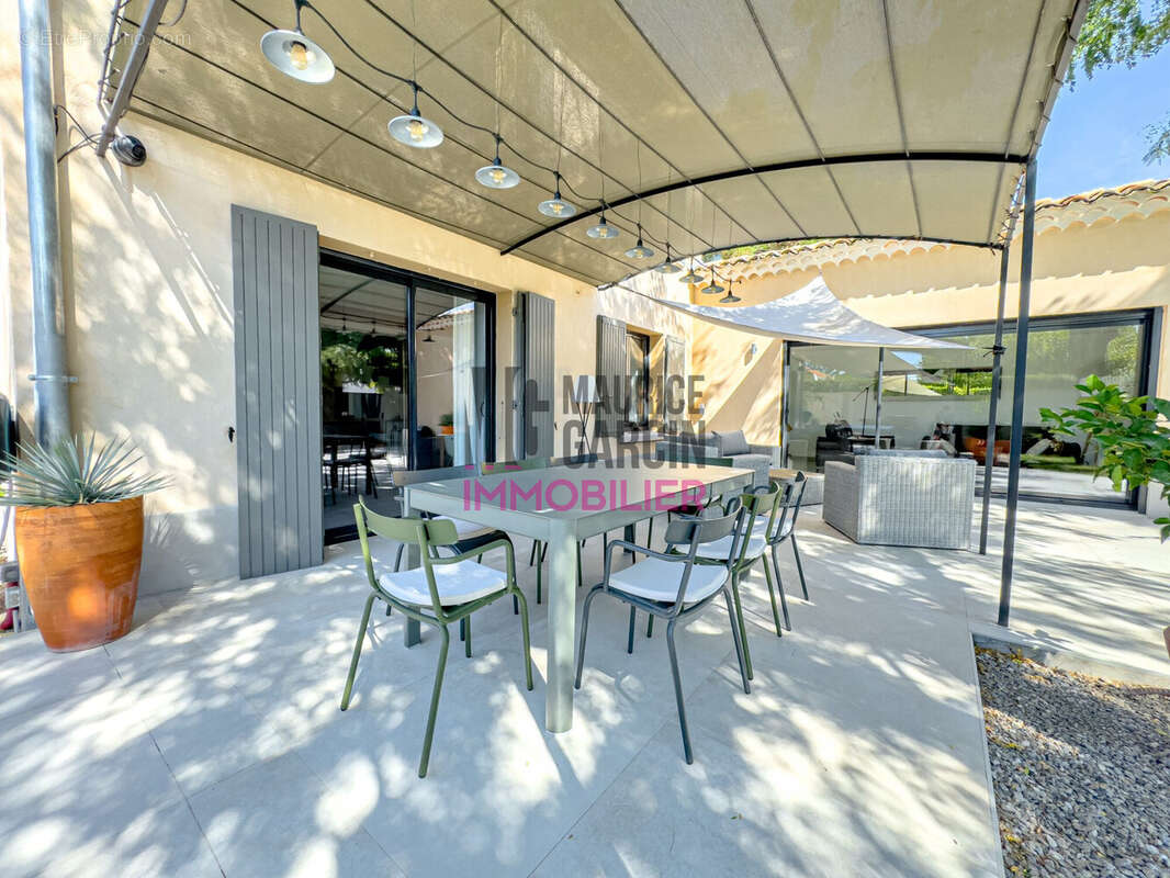 Maison à CHATEAUNEUF-DE-GADAGNE