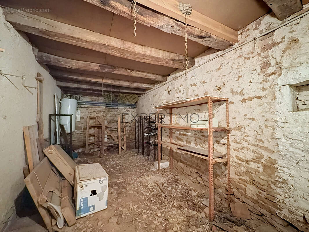 Burnand : Authentique maison en pierre avec 3 149 m2 de terrain - photo 29