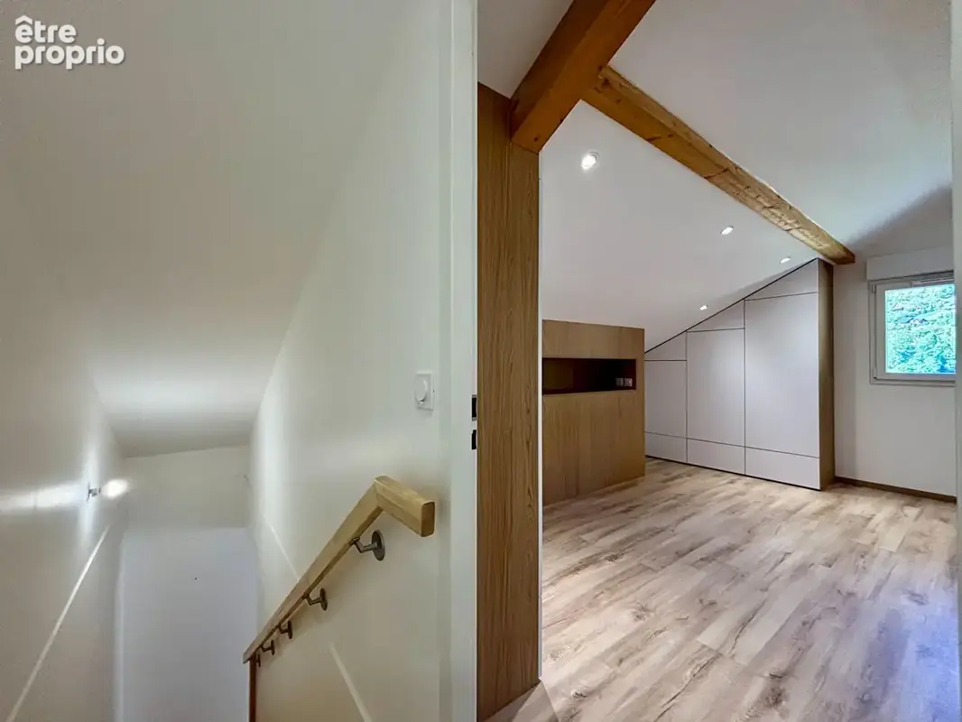 T3 récent en duplex avec vue montagnes - photo 14