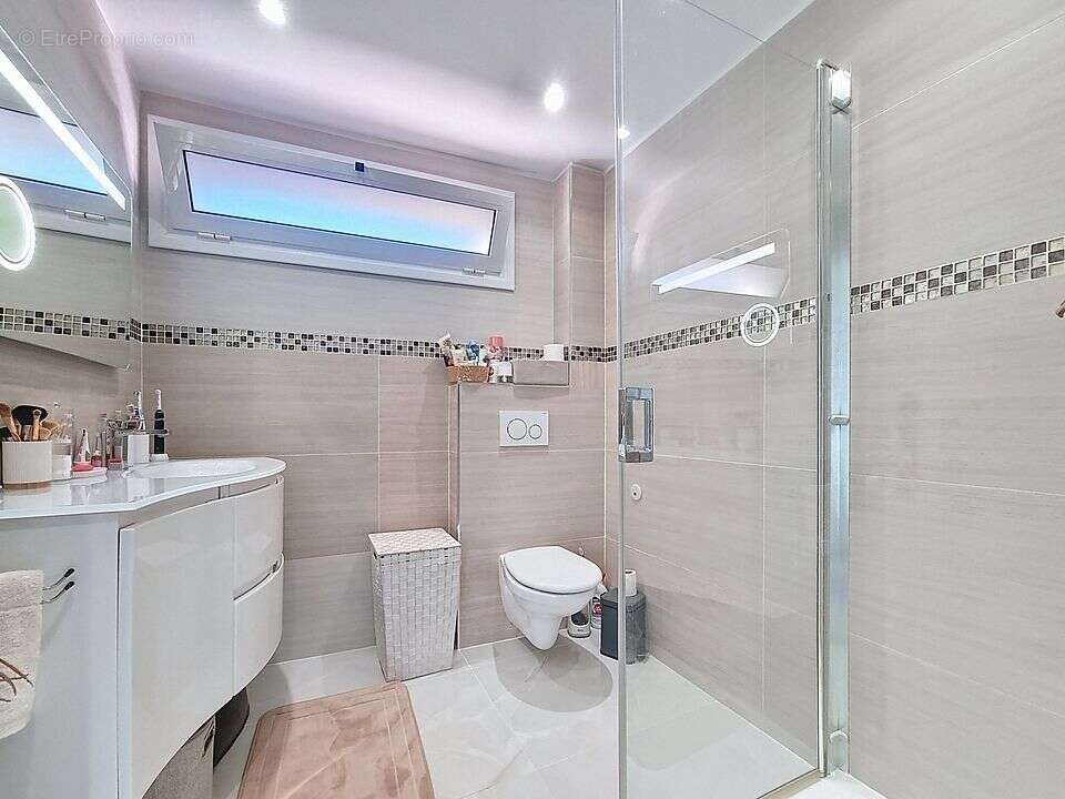 Appartement à LE CANNET