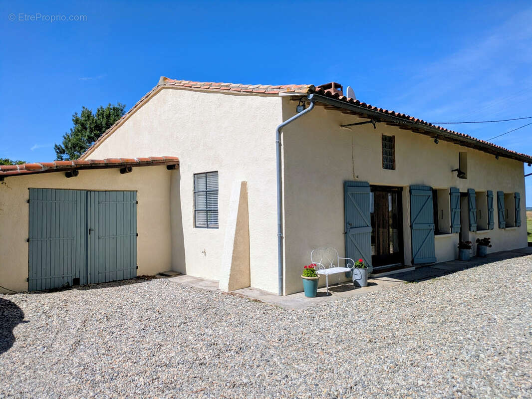 Maison à SAINT-CEZERT