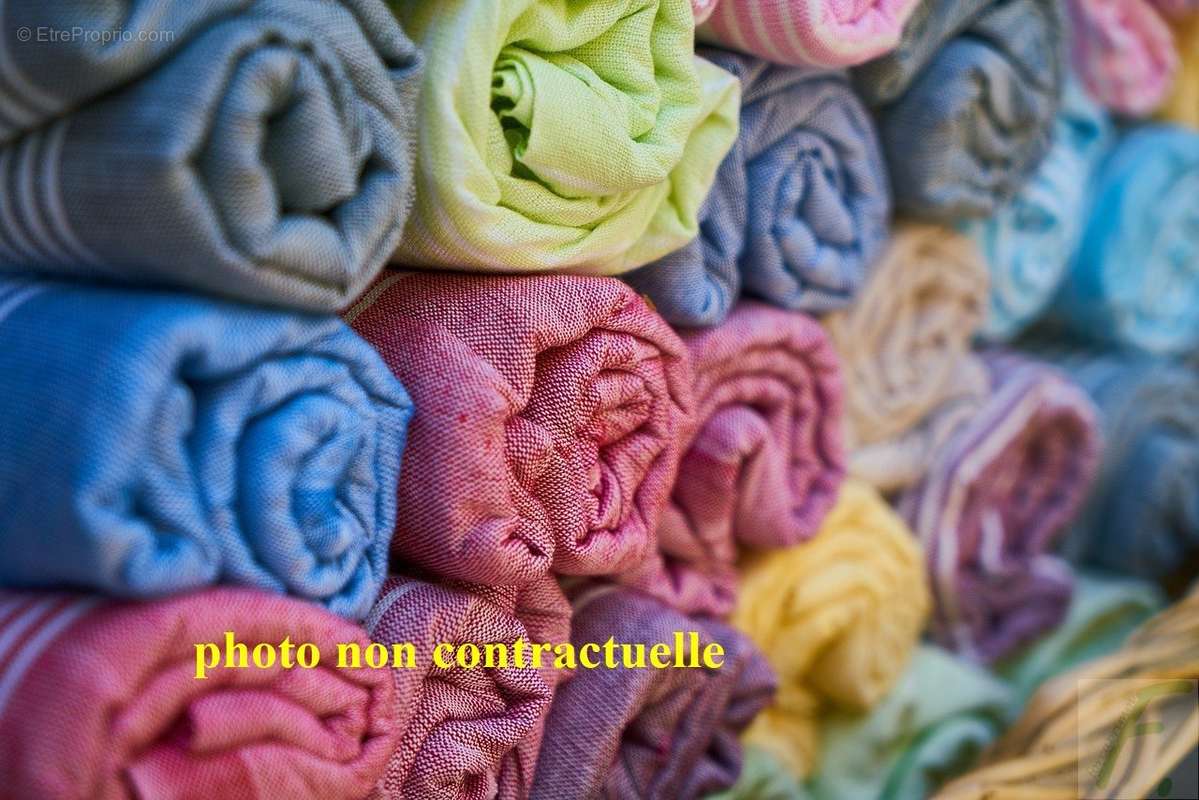 Commerce à SAINT-GENIS-POUILLY