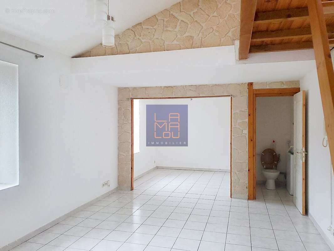 Appartement à LAMALOU-LES-BAINS