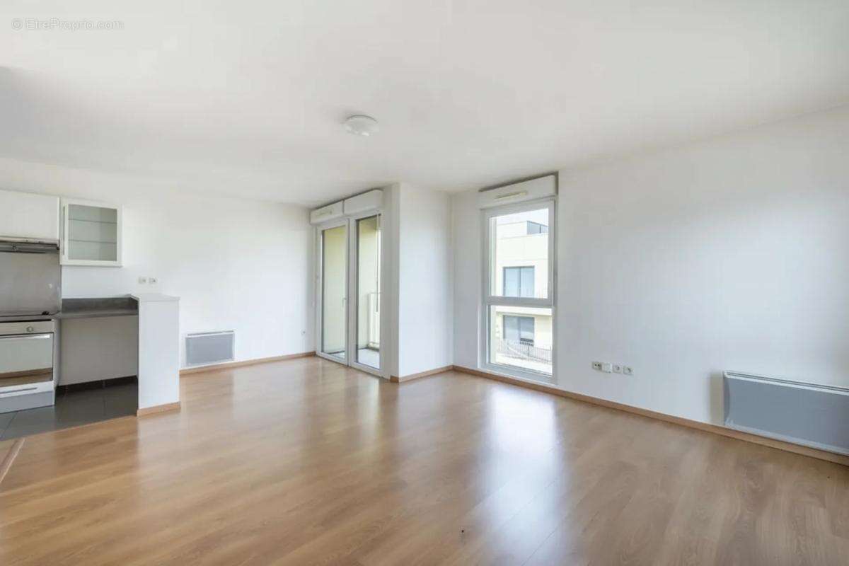 FAMILLE OU INVESTISSEURS Appartement  de 72 m² à Mantes-la-Jolie - photo 3