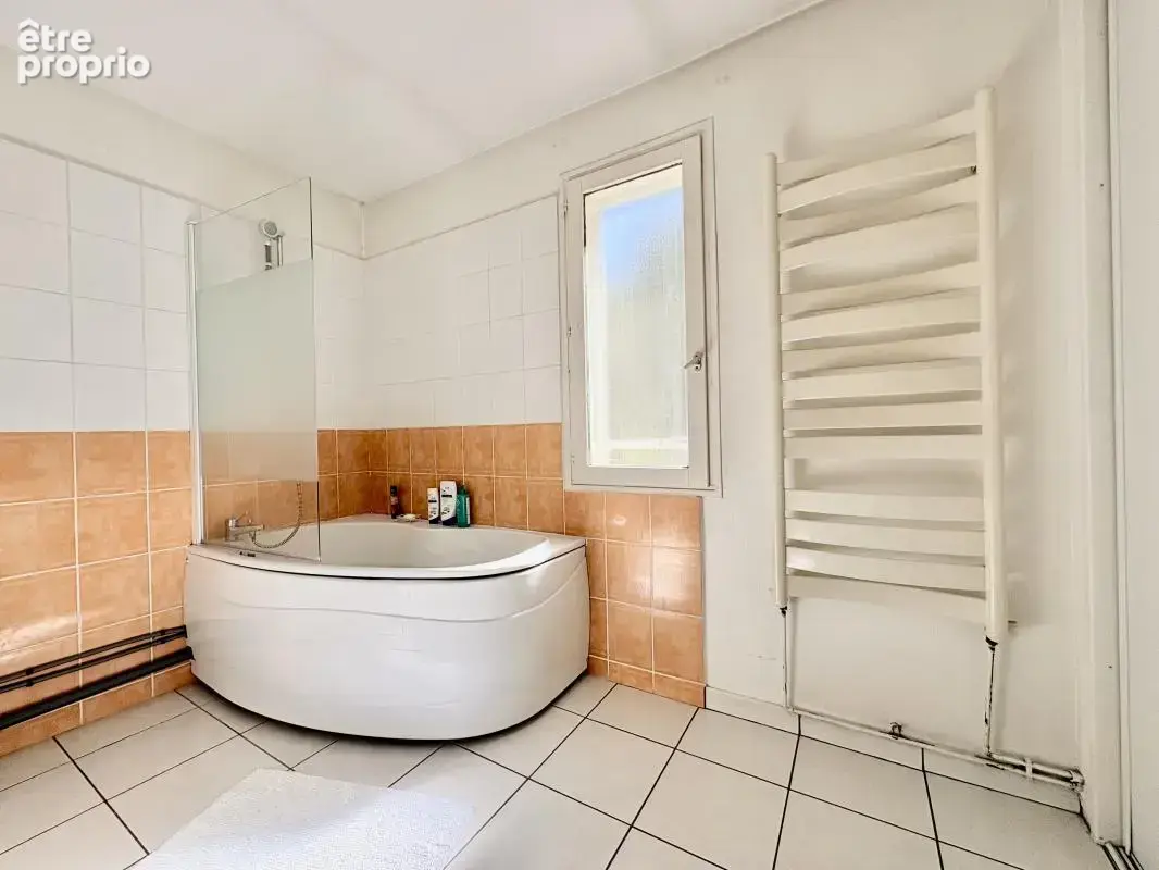 Maison 4 pièces 90 m² à vendre à Bourgoin-Jallieu (38300) - photo 10