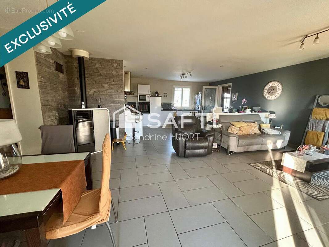 Maison 142 m² à Saint-Georges-De-Rex  - photo 6