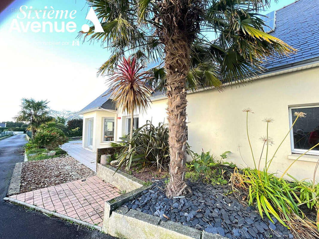 Maison à SAINT-EVARZEC