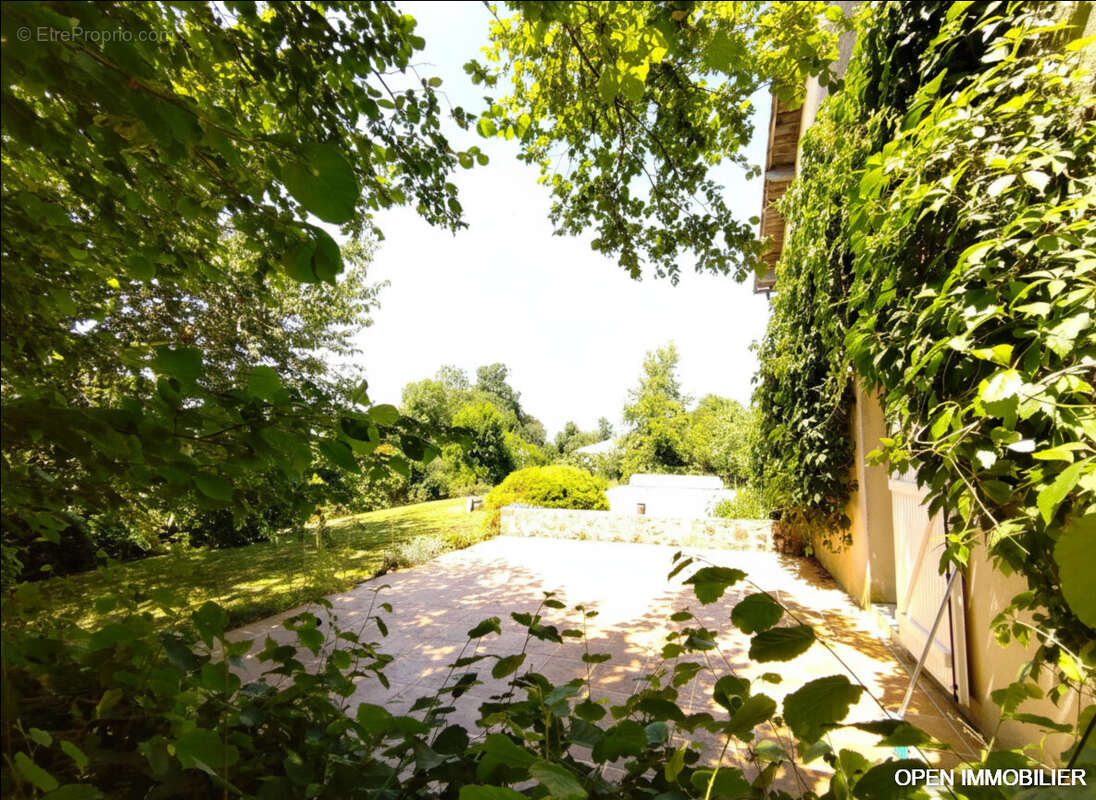 Maison 254 m² à Le Vigen  - photo 56