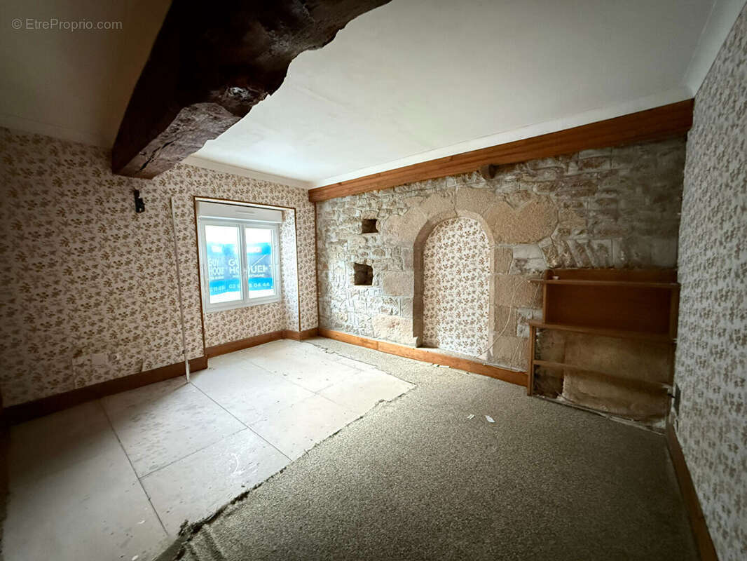Maison à SAINT-MARCAN
