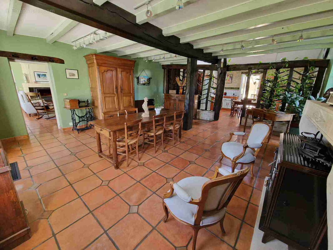 Maison à SAINT-CIERS-SUR-GIRONDE