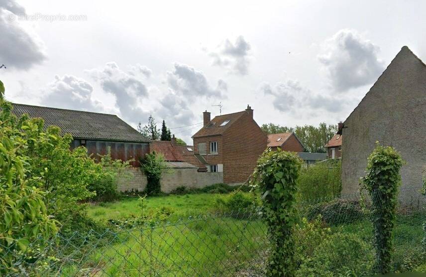 Terrain à SAINT-LAURENT-BLANGY