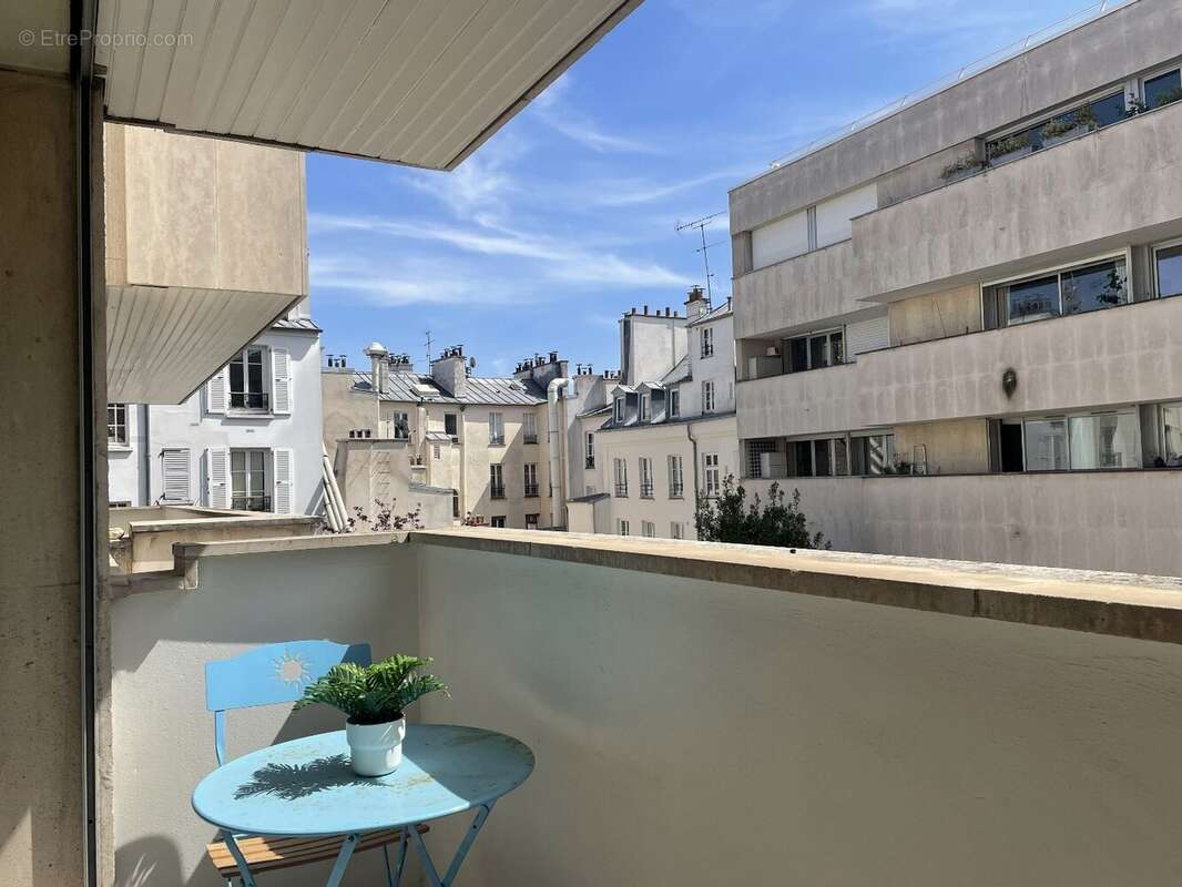 Appartement à PARIS-7E
