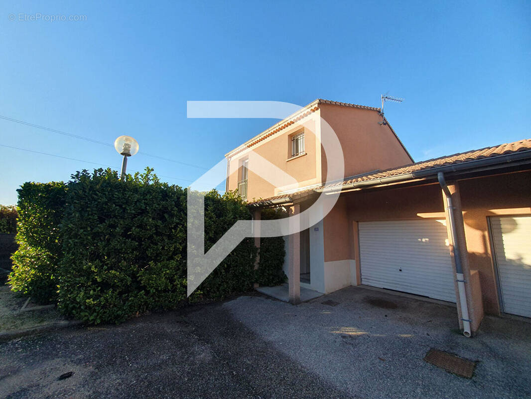 Maison à MONTELIMAR