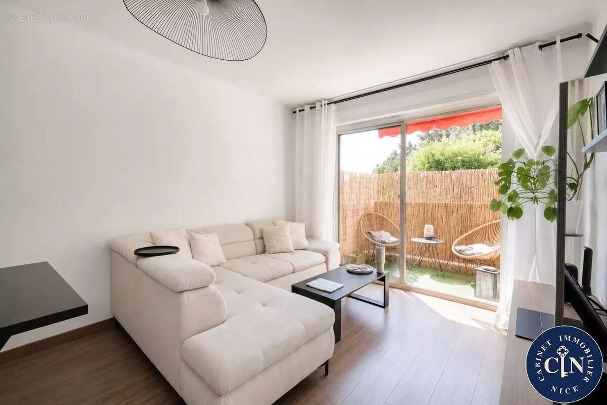 Appartement 73 m² à Nice  - photo 2