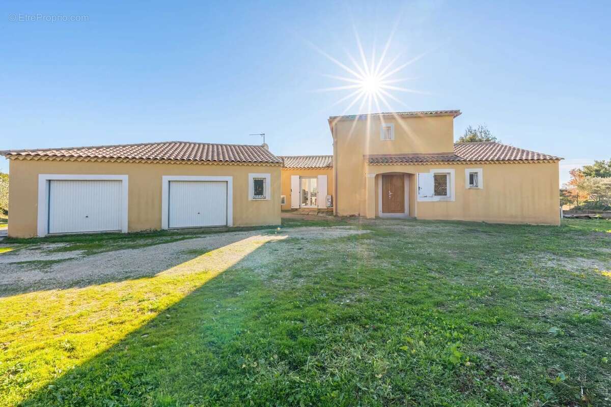 Maison à SAINT-GILLES