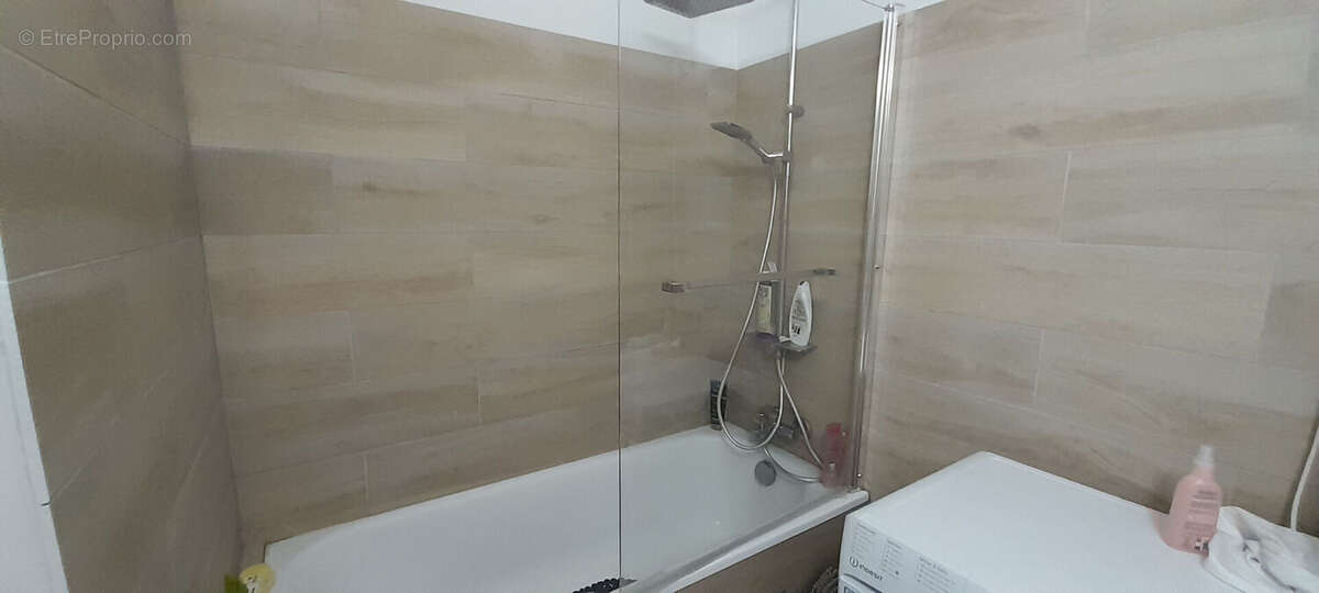 Appartement à BRUYERES-LE-CHATEL