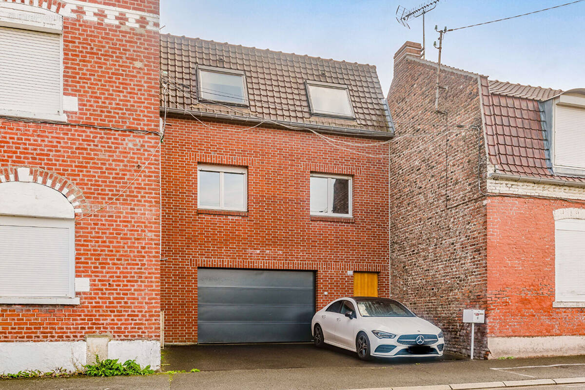Maison à LAMBRES-LEZ-DOUAI
