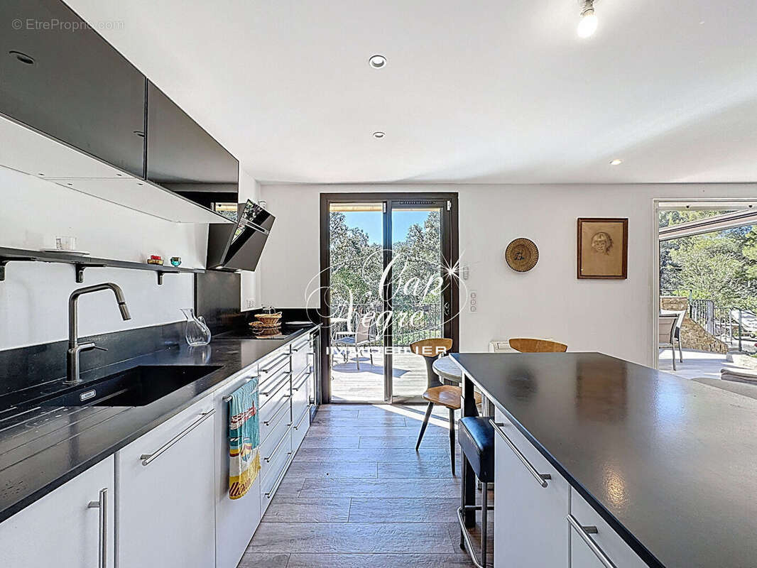 Maison à BORMES-LES-MIMOSAS