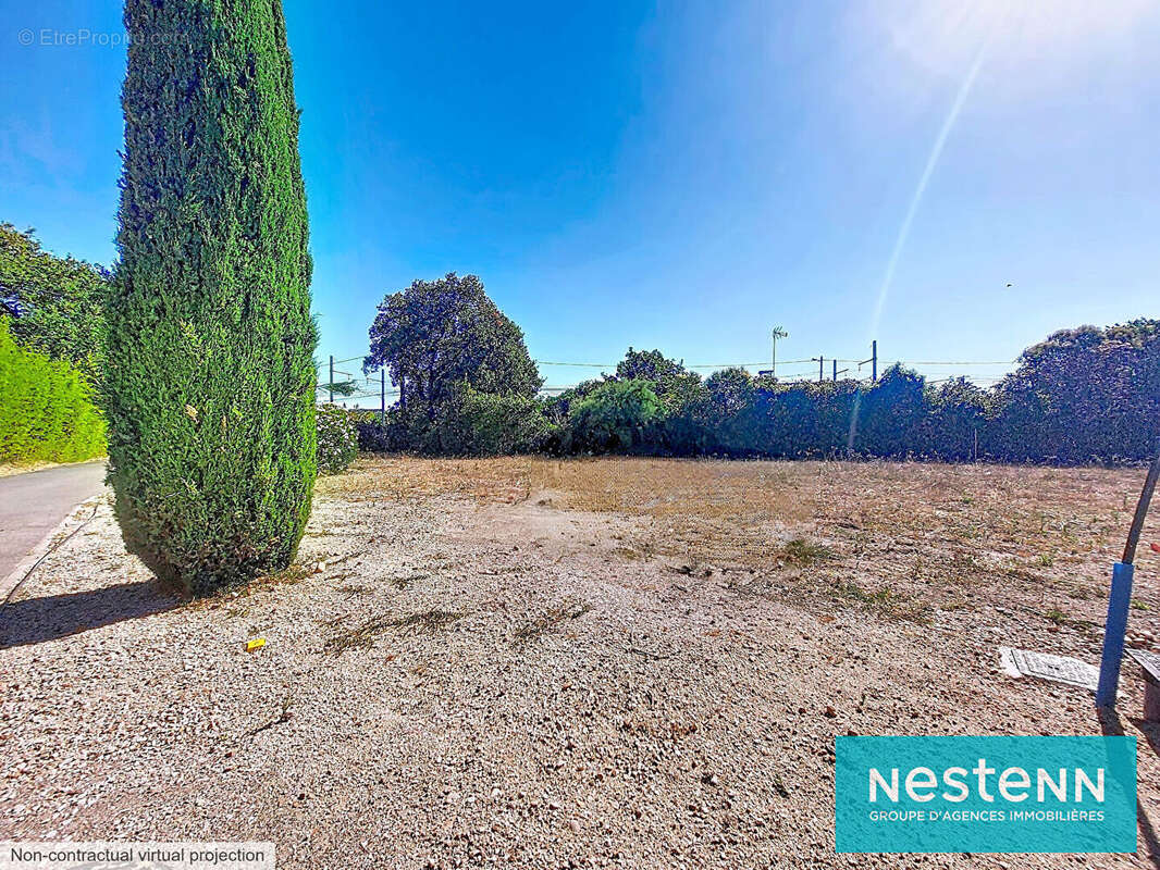 Terrain à vendre à Istres - Opportunité rare de 625 m² avec construction libre - photo 3