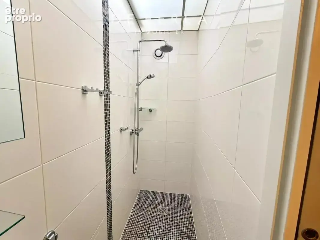 Paris 5ᵉ – Appartement atypique avec mezzanine au cœur du Quartier Latin - photo 10