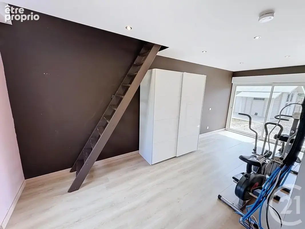 Maison 84 pièces 189 m² à vendre à Sours (28630) - photo 9