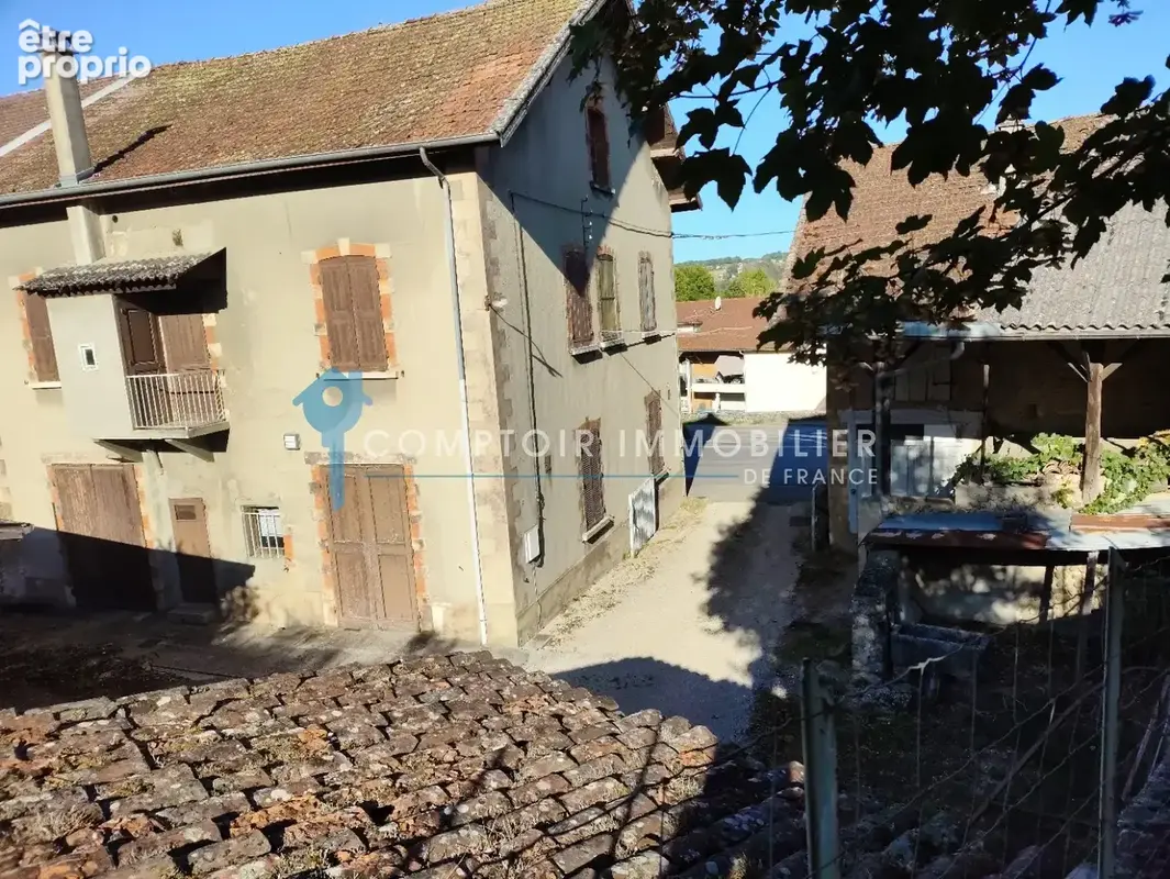 Maison à MONTFERRAT
