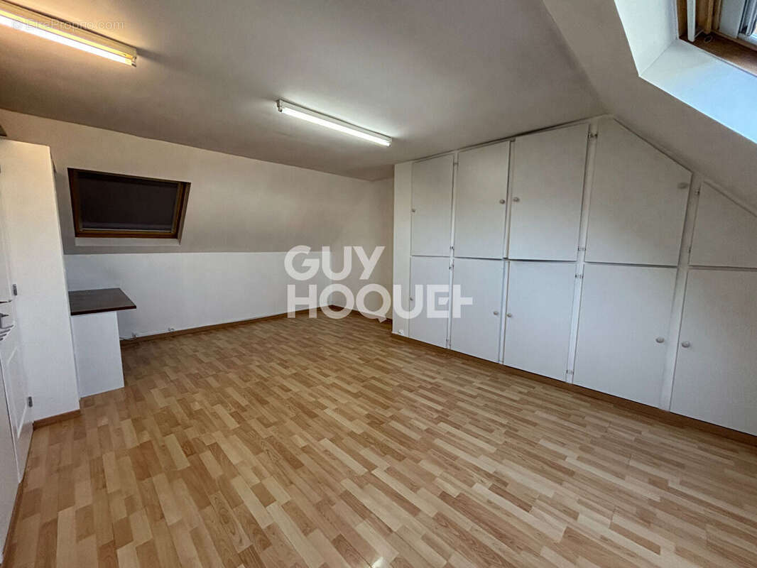 Maison 128 m² à Neufmoutiers-En-Brie  - photo 12