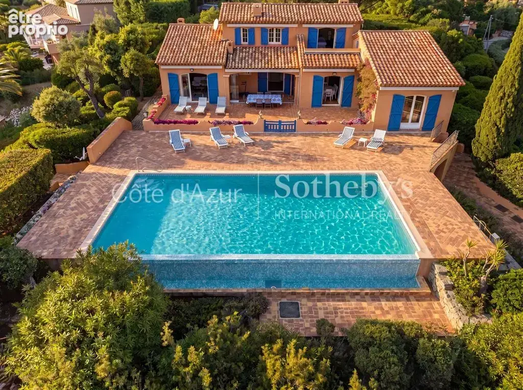 Villa provençale vue mer : terrain 1 500 m² avec piscine, secteur résidentiel proche plages Estérel - photo 18