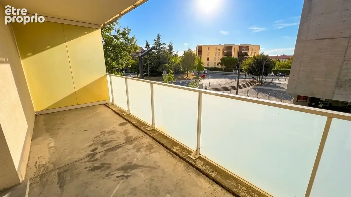 Idéal investisseur – Studio meublé + Terrasse  Bail commercial (Loyer garanti) - photo 5