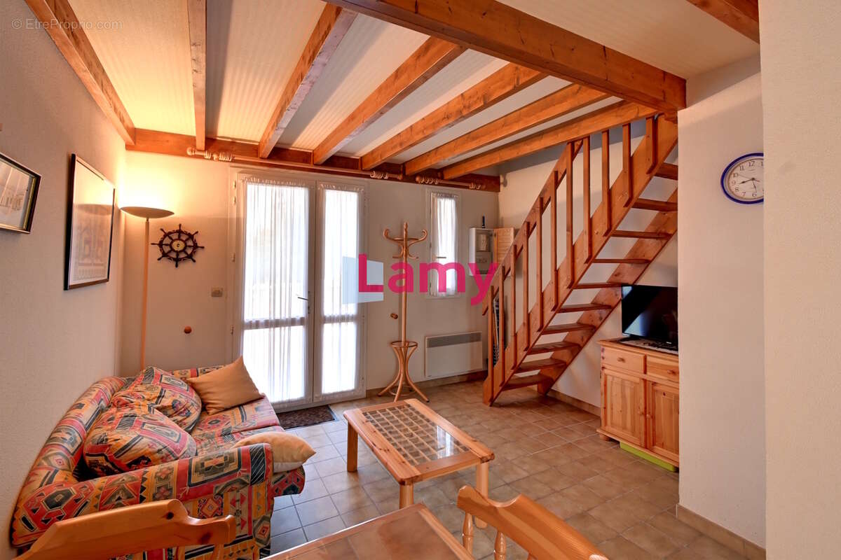 Maison à MESCHERS-SUR-GIRONDE