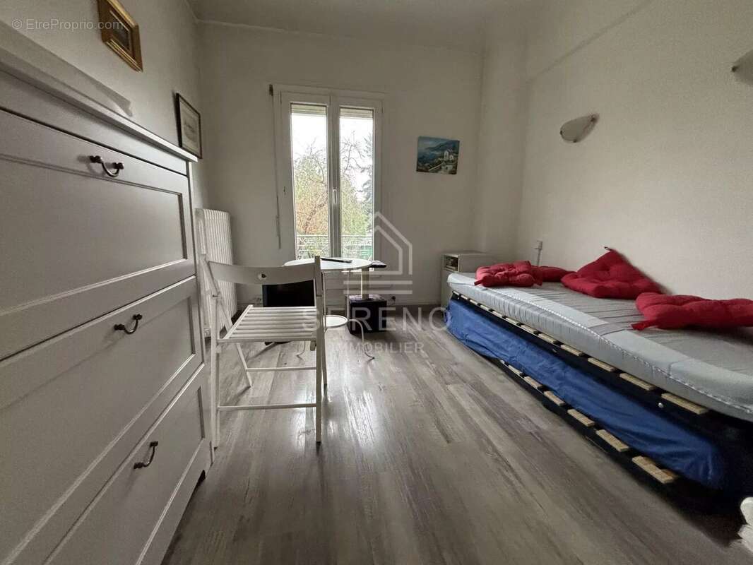 Maison à CHAMPS-SUR-MARNE