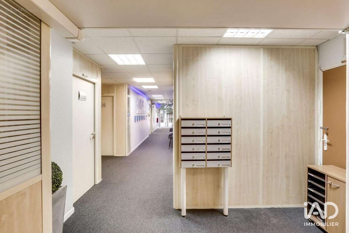 Photo 8 - Commerce à PARIS-15E