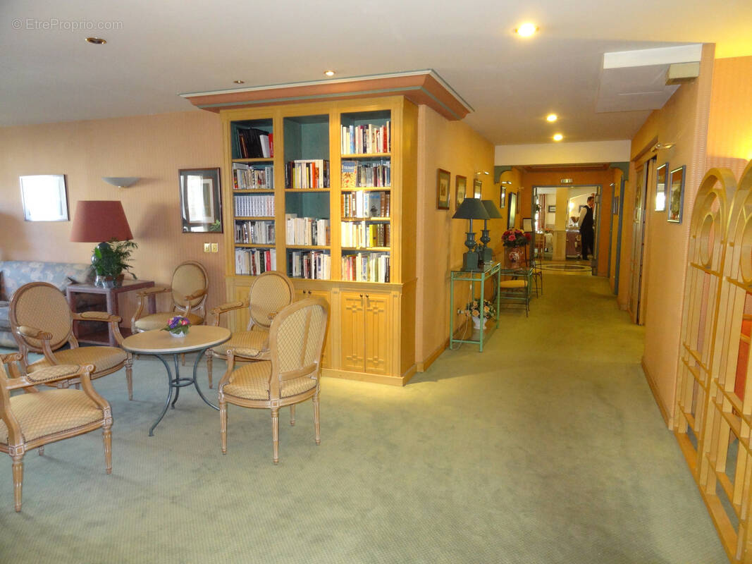 Appartement à VERSAILLES
