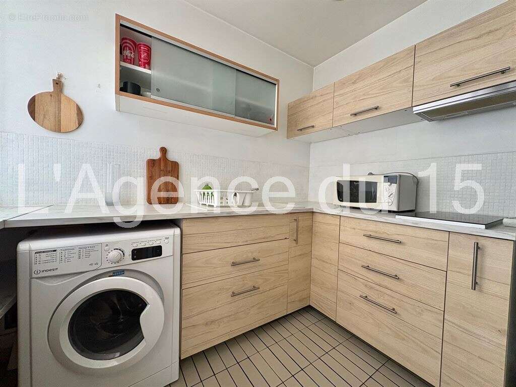 Appartement à PARIS-15E