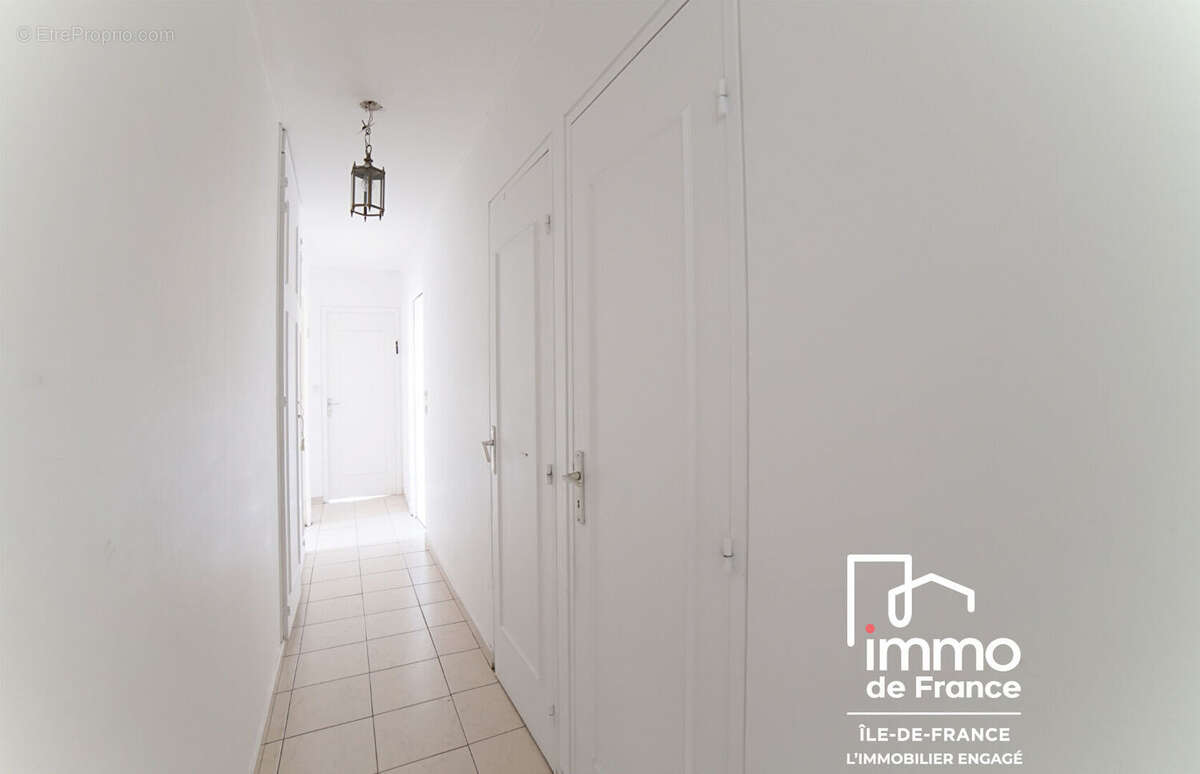 Appartement à PARIS-19E