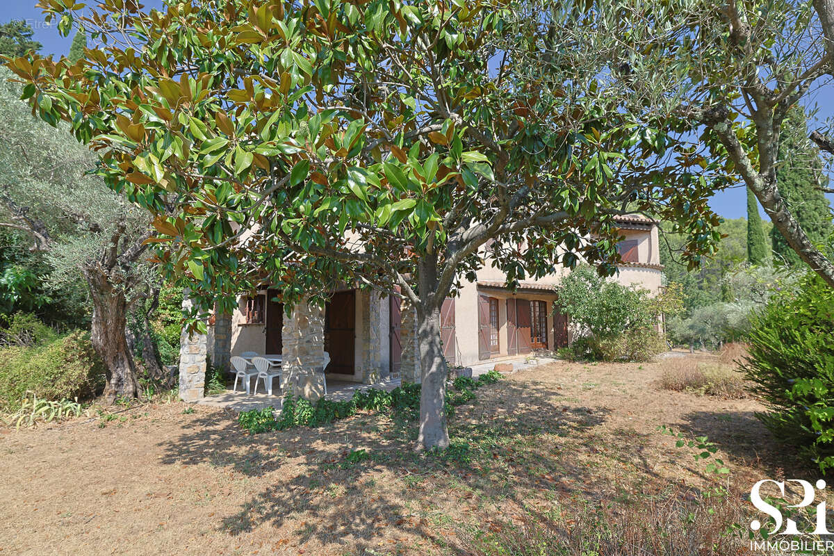 SOLLIES-VILlE- Maison familiale 4 chambres - Piscine - photo 6