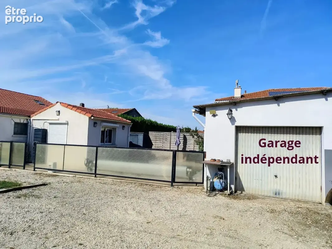 Villa de plain-pied T5 de 96 m² - Piscine - Garage - Jardin - Port-de-Bouc - photo 28