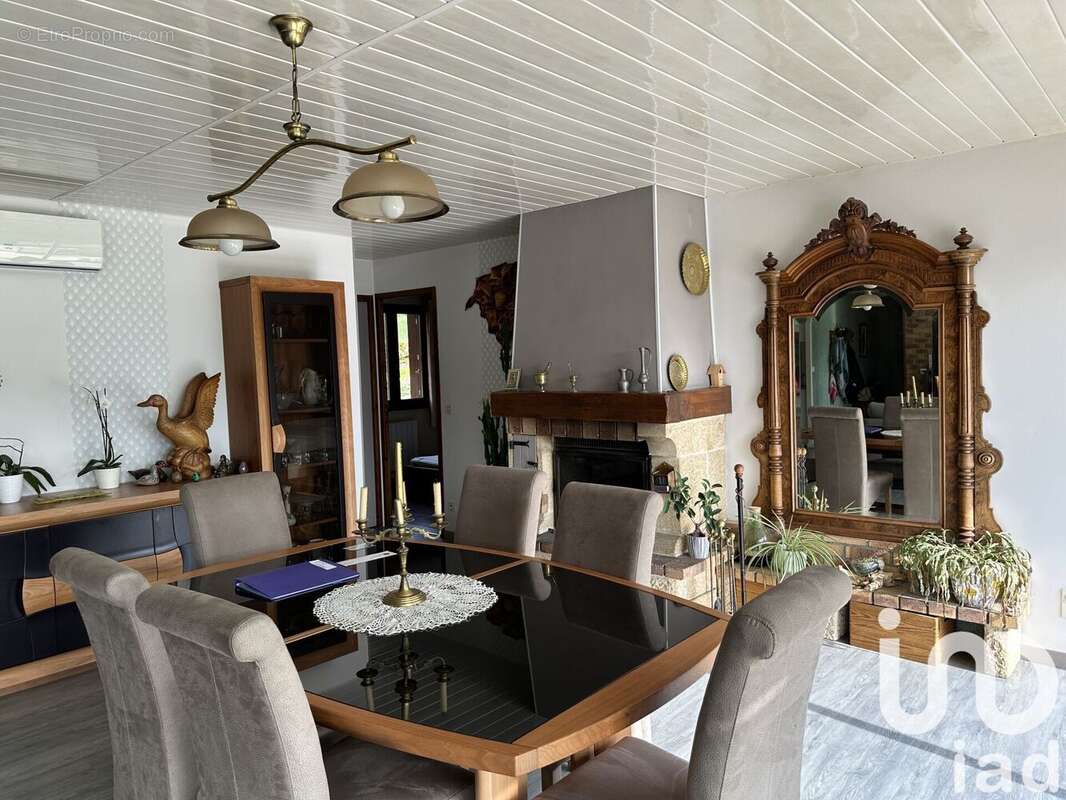 Photo 5 - Maison à LAVERGNE