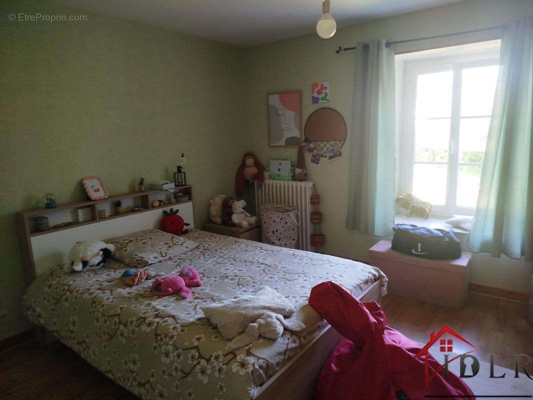 Maison à LONGEAU-PERCEY